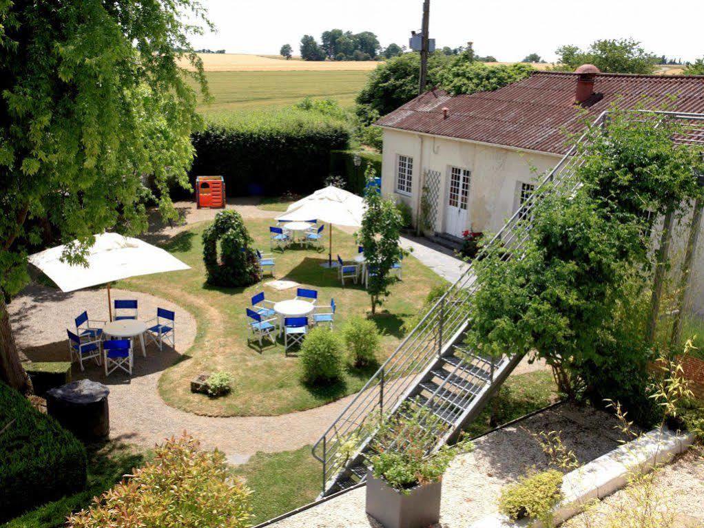 Hotel Le Faisan Dore Argentan Exterior foto